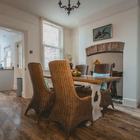 40 Kirkgate بيت للعطل